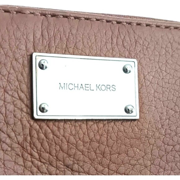 Michael Kors Brown Pebbled Leather 4X5 Zip Around Wallet Silver Leather Lining - Picture 2 of 9
